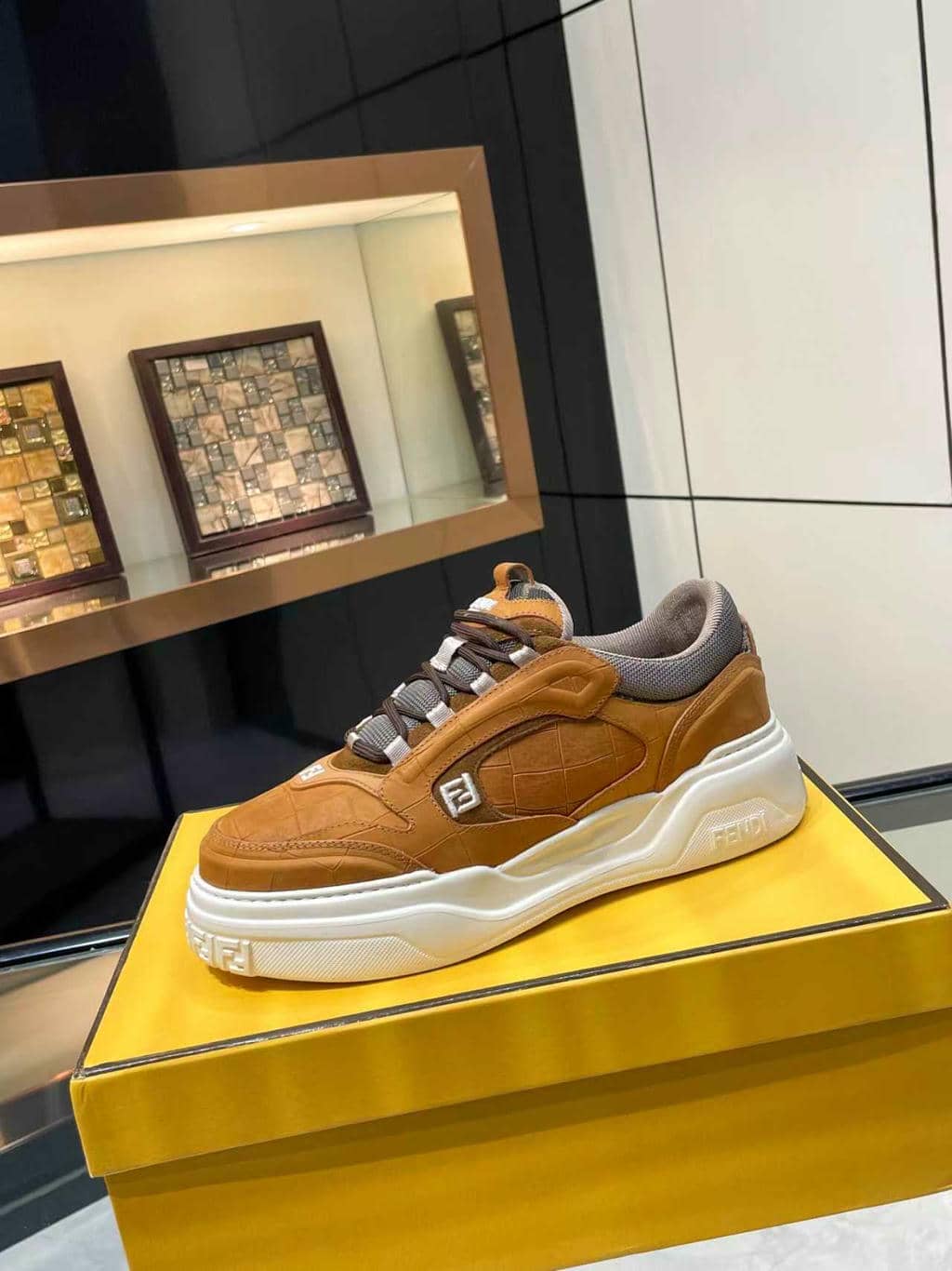 Fendi Sneaker Man-8